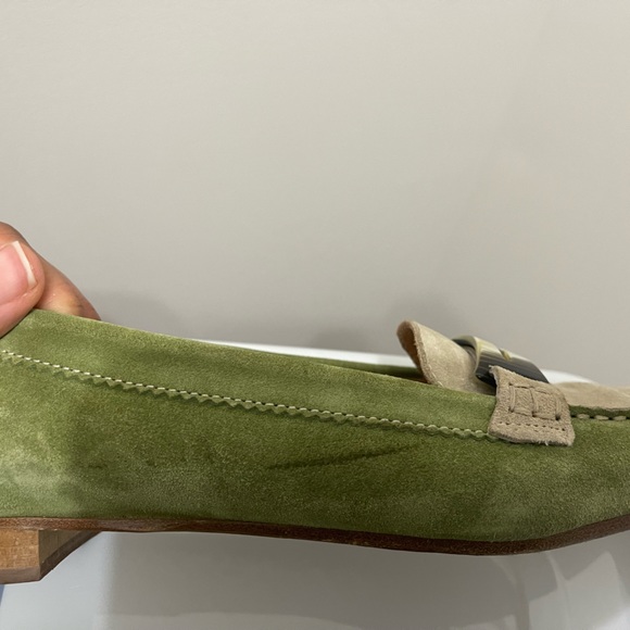 Tommy Bahama Green and Tan Suede Loafer 7.5 - Picture 3 of 10